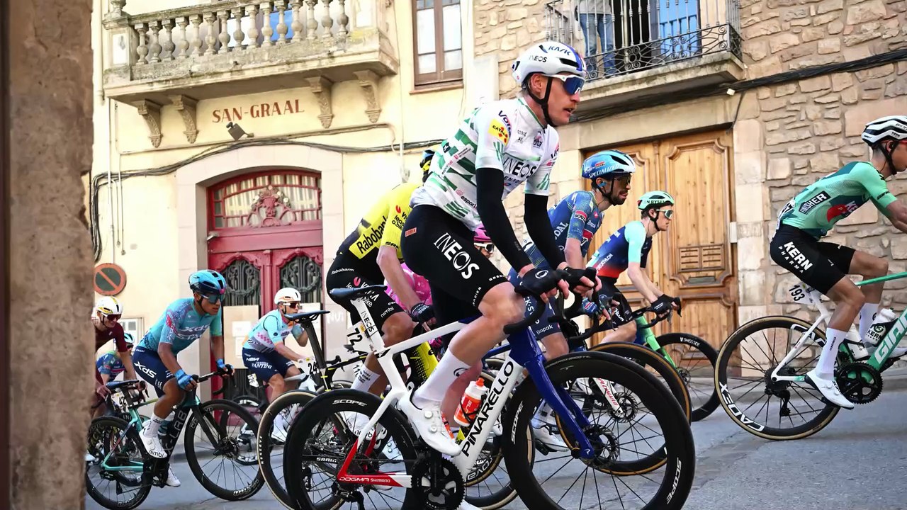 Dorian Godon reste leader du Tour de Catalogne à l'issue d'une 4e étape raccourcie, Ethan Vernon le plus fort au sprint - Cyclisme - Tour de Catalogne