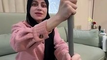 😂😂 البنت الغبية هناك