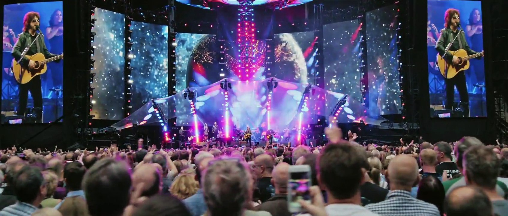 All Over the World (Electric Light Orchestra song) - Jeff Lynne (live)