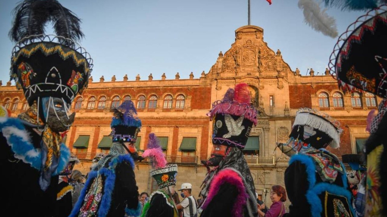 Carnaval de carnavales llega este domingo a CDMX con música, baile y personajes gigantes; esto es todo lo que debes saber
