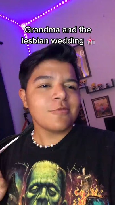 I got a good water to sin ratio 🌊 🔥 #losjibbities #hispanic #latinos #latina #lgbtqplus #lgbt #wlw #fyp