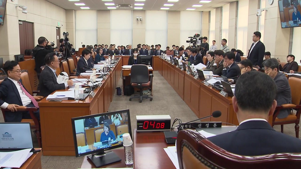 5월 1일 노동절, 법정공휴일 지정...행안위 통과 / YTN