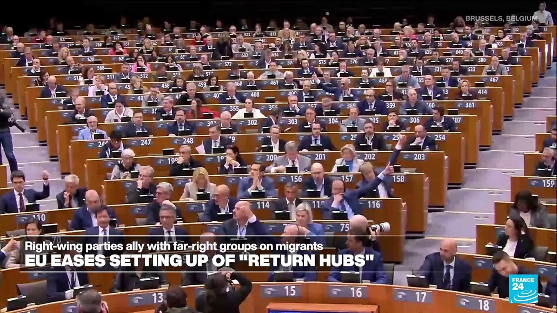 'Return hubs' for migrants clear EU parliament hurdle