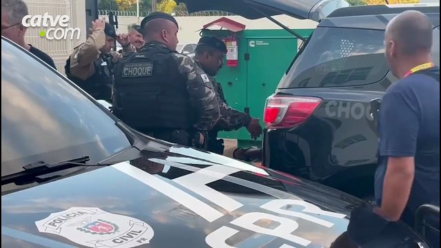 Após ser preso, homem finge convulsão na delegacia em Cascavel