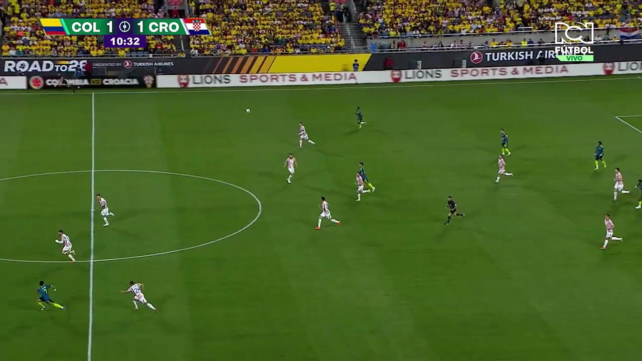 ¡LUCHOOOO, QUE JUGADOTA!
