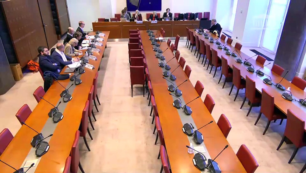 Incertitudes budgétaires en matière de sécurité sociale : Table ronde d'organisations syndicales ; Table ronde d'organisations patronales - Jeudi 26 mars 2026