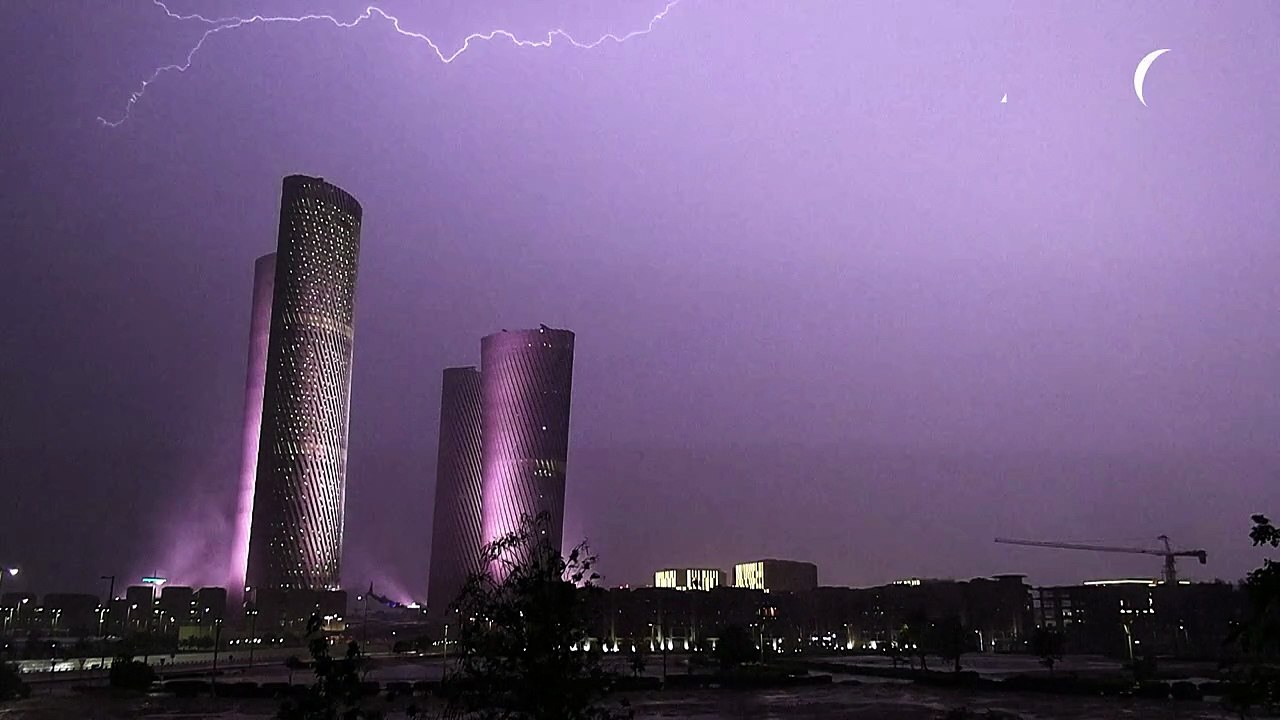 Storm hits Qatari capital