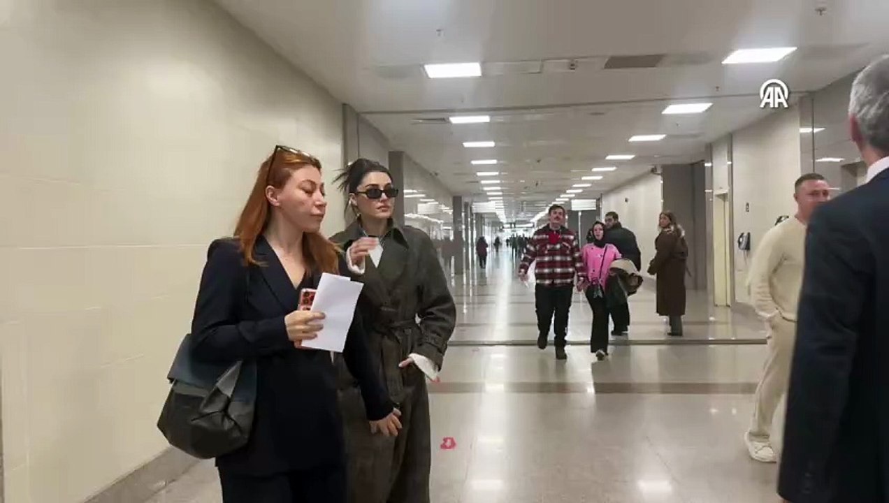 Yakalama kararı çıkarılmıştı... Hande Erçel ülkeye döner dönmez gözaltına alındı