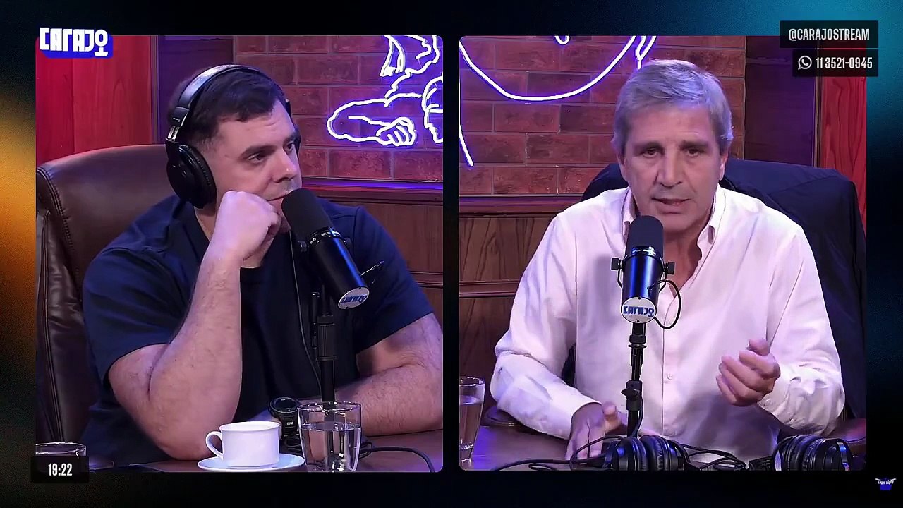 Luis Caputo: “Los productos textiles, electrodomésticos y autos son mucho más accesibles ahora, además de que la gente empezó a tener crédito para comprarlos"