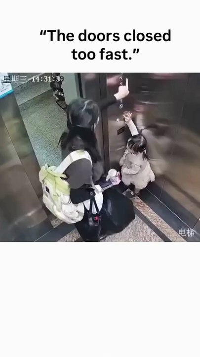 The door suddenly closed so fast🙁...