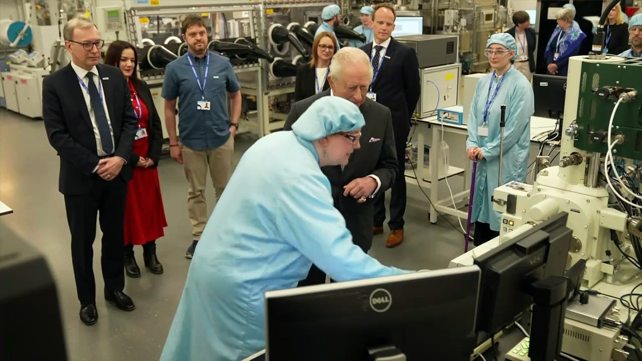 The King visits leading business in cutting-edge solar tech