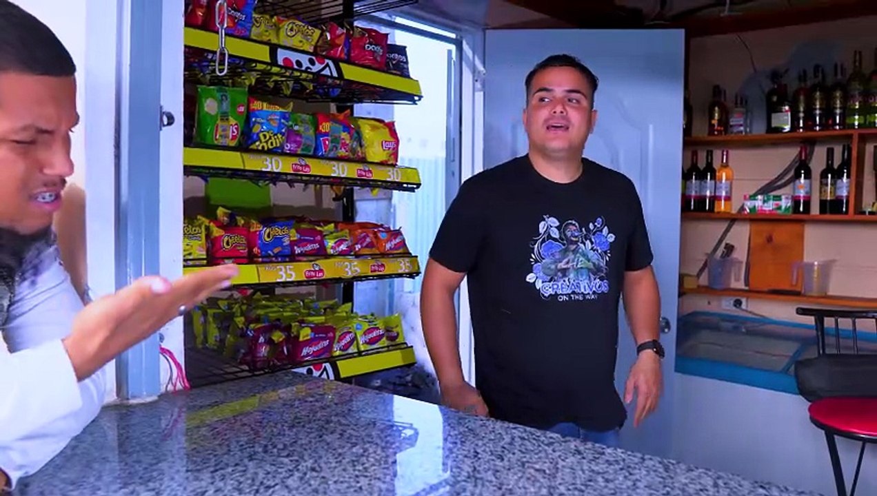 LA SIRVIENTA  Contrato esta mujer solo para la limpieza y la puso a hacer todo  drama   LA SOCIA 15