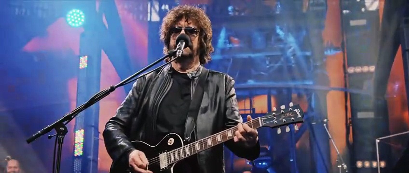 Handle With Care (Traveling Wilburys song) - Jeff Lynne (live)