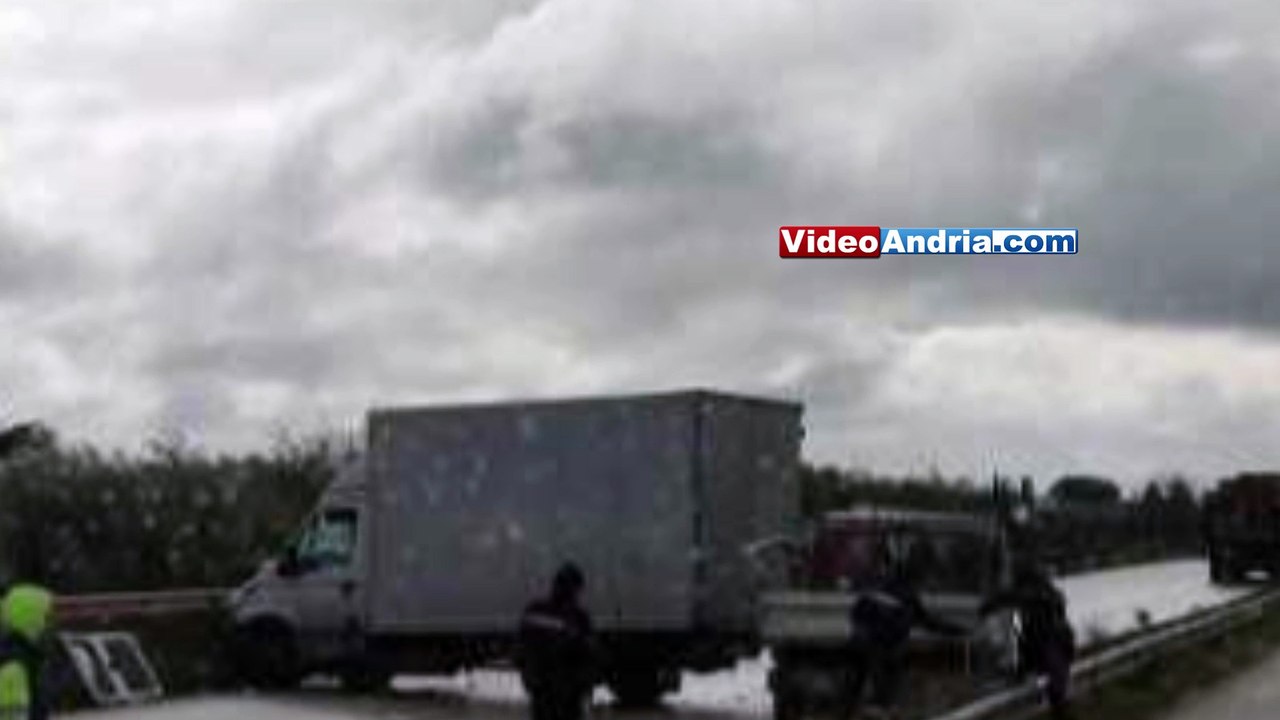 Tamponamento a catena sulla Andria-Corato: feriti. Traffico in tilt lungo la ex 98