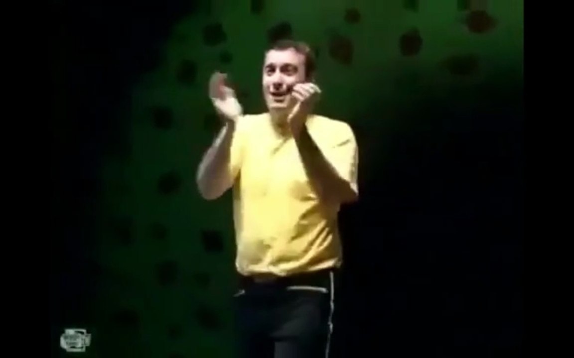 The Wiggles Brown Girl In The Ring Live 2005...mp4