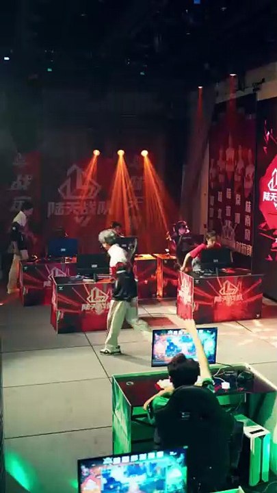 Eng Dubthey Blamed Me For Our Parents' Death And Made Me A Servant. I Died And Came Back