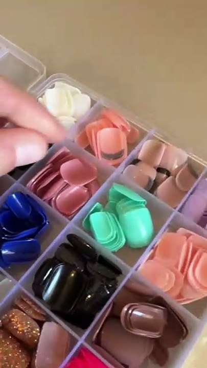 FANDAMEI Press On Nails Kit 576PCS