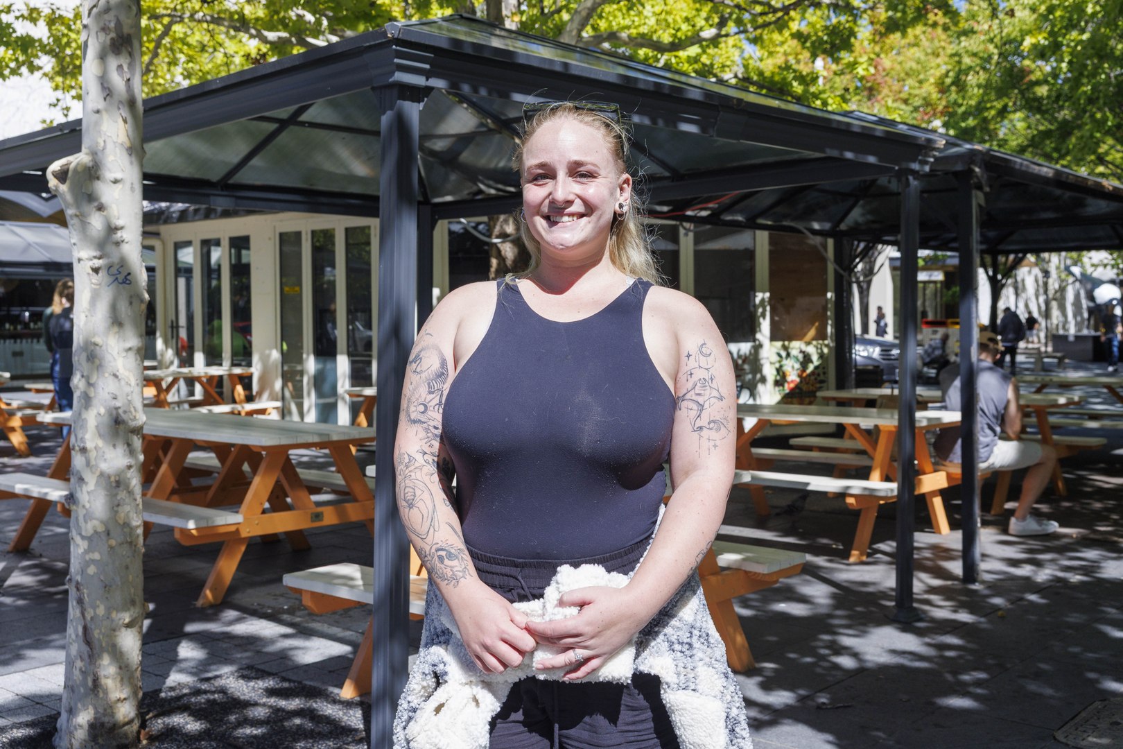 ⁣Vox Pop Easter Canva Horz