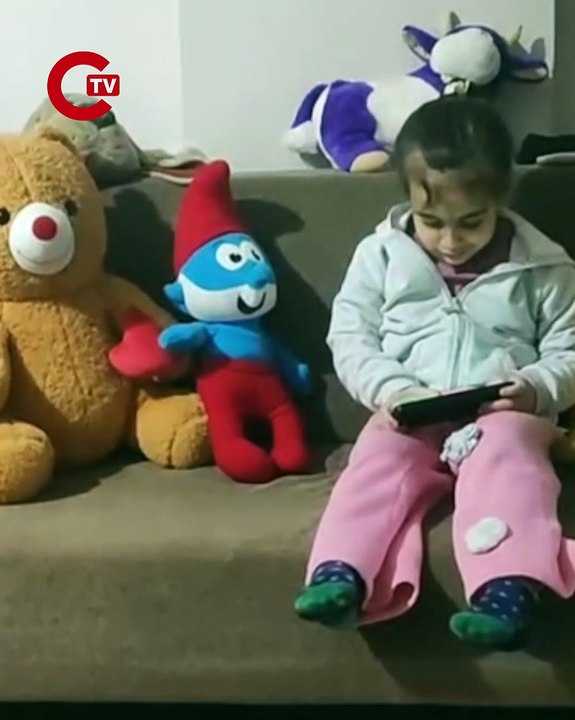 5 yaşındaki Polen'in burnundan tırnak makası zinciri çıktı!