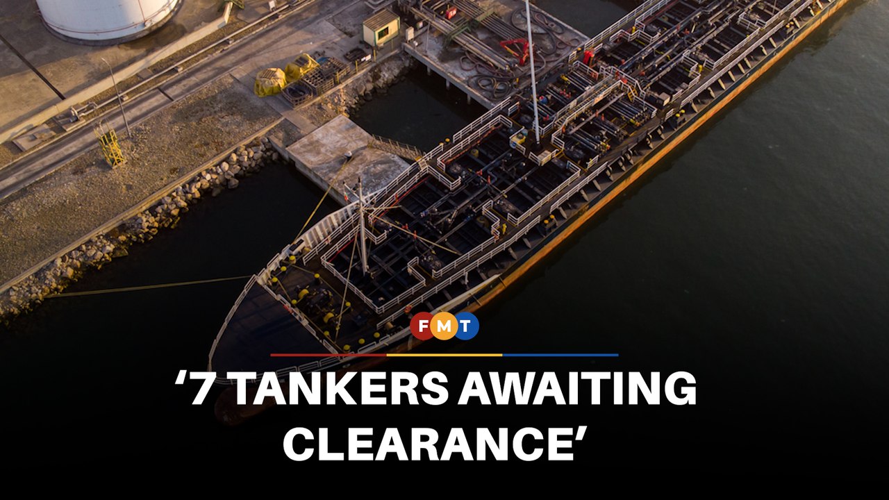 7 M’sian tankers awaiting cue to pass Strait of Hormuz, says Tok Mat