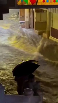 Severe Flooding in Muscat, Oman 🇴🇲 | Heavy Rainfall Triggers Emergency Situation (27 March 2026)