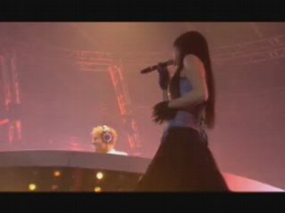 Armin van Buuren feat. Sharon den Adel - In & Out Of Love (T