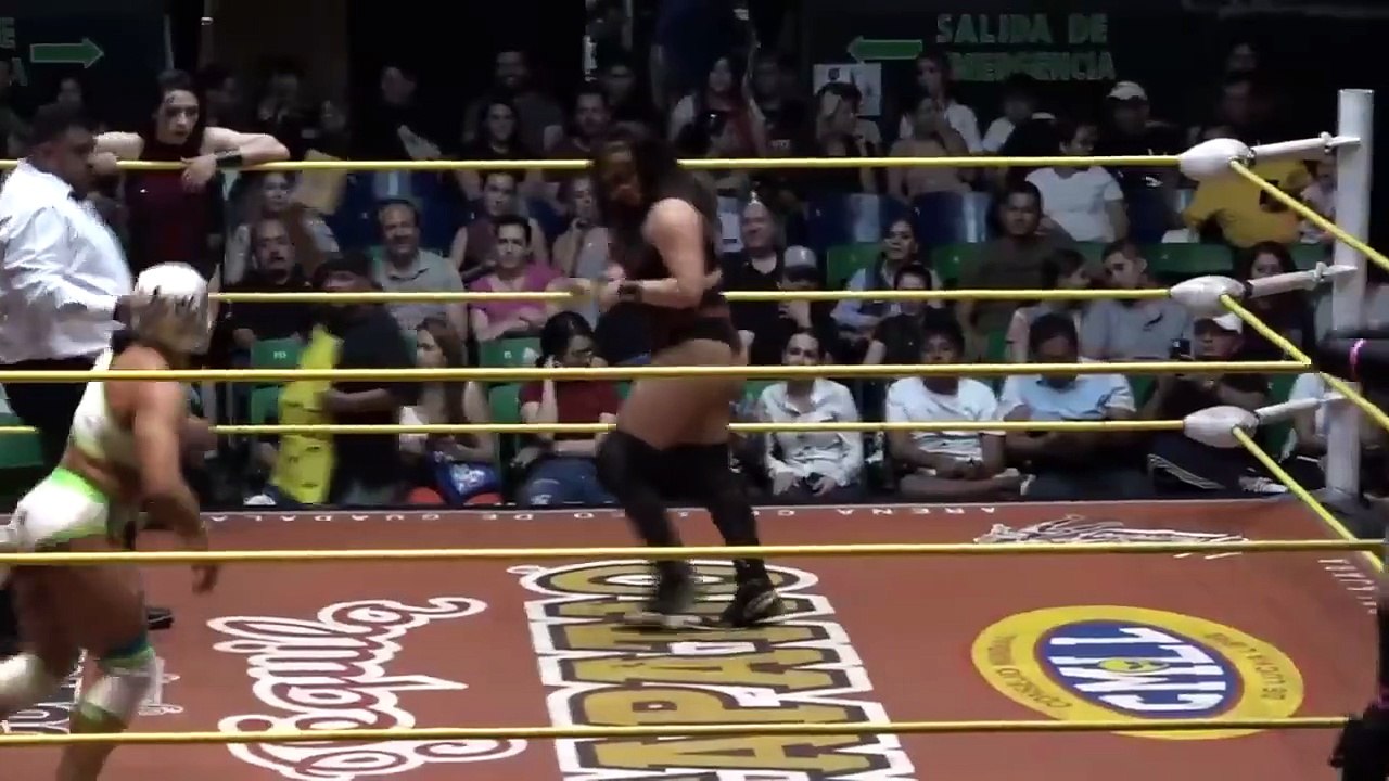 2023.05.30 CMLL Martes De Glamour - Stephanie Vaquer & Zeuxis vs Hera & Miss Olympia