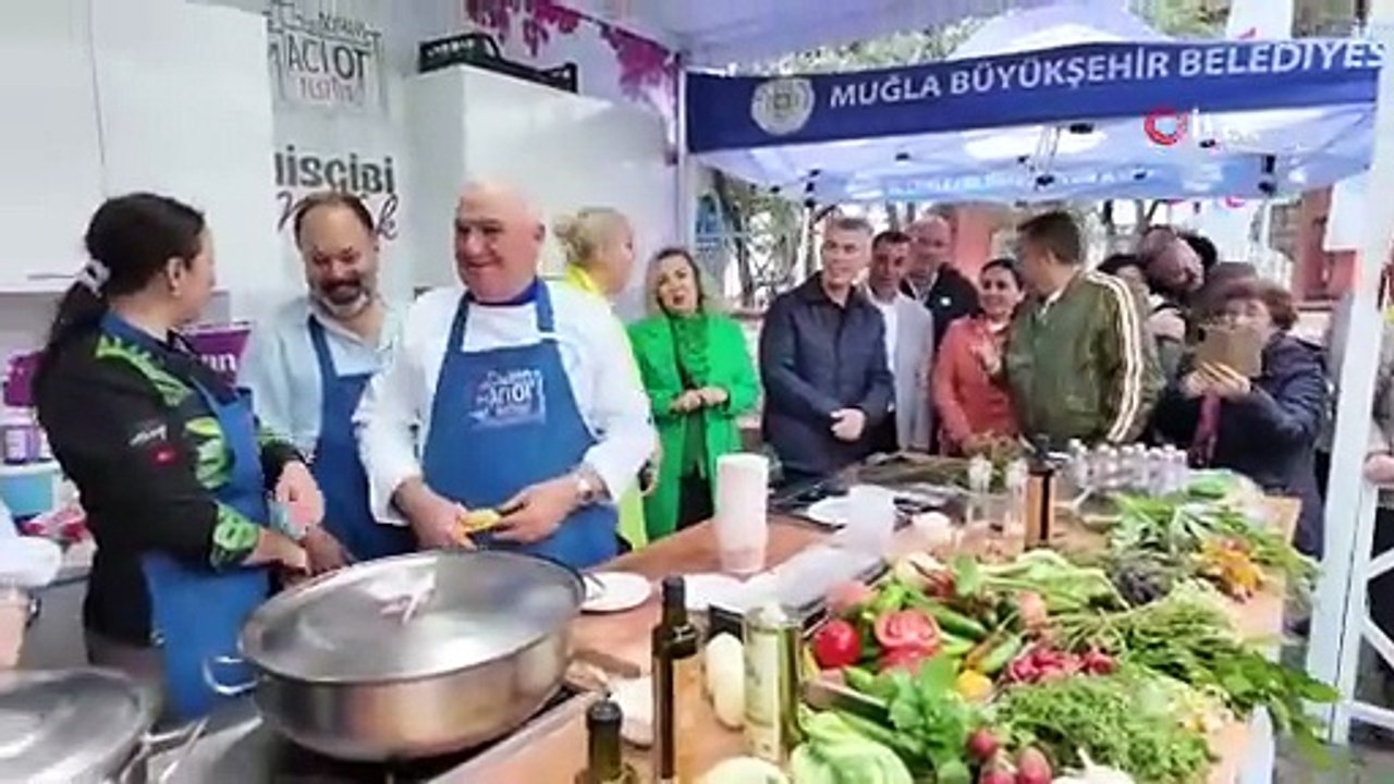 Yağmur dinlemediler: Bodrum Acı Ot Festivali’ne ziyaretçi akını