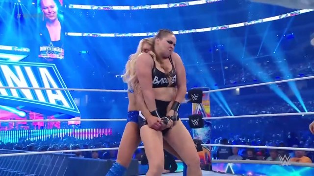 FULL MATCH Charlotte Flair vs. Ronda Rousey SmackDown Women's Title Match WrestleMania 38 - WWE (720p, h264)