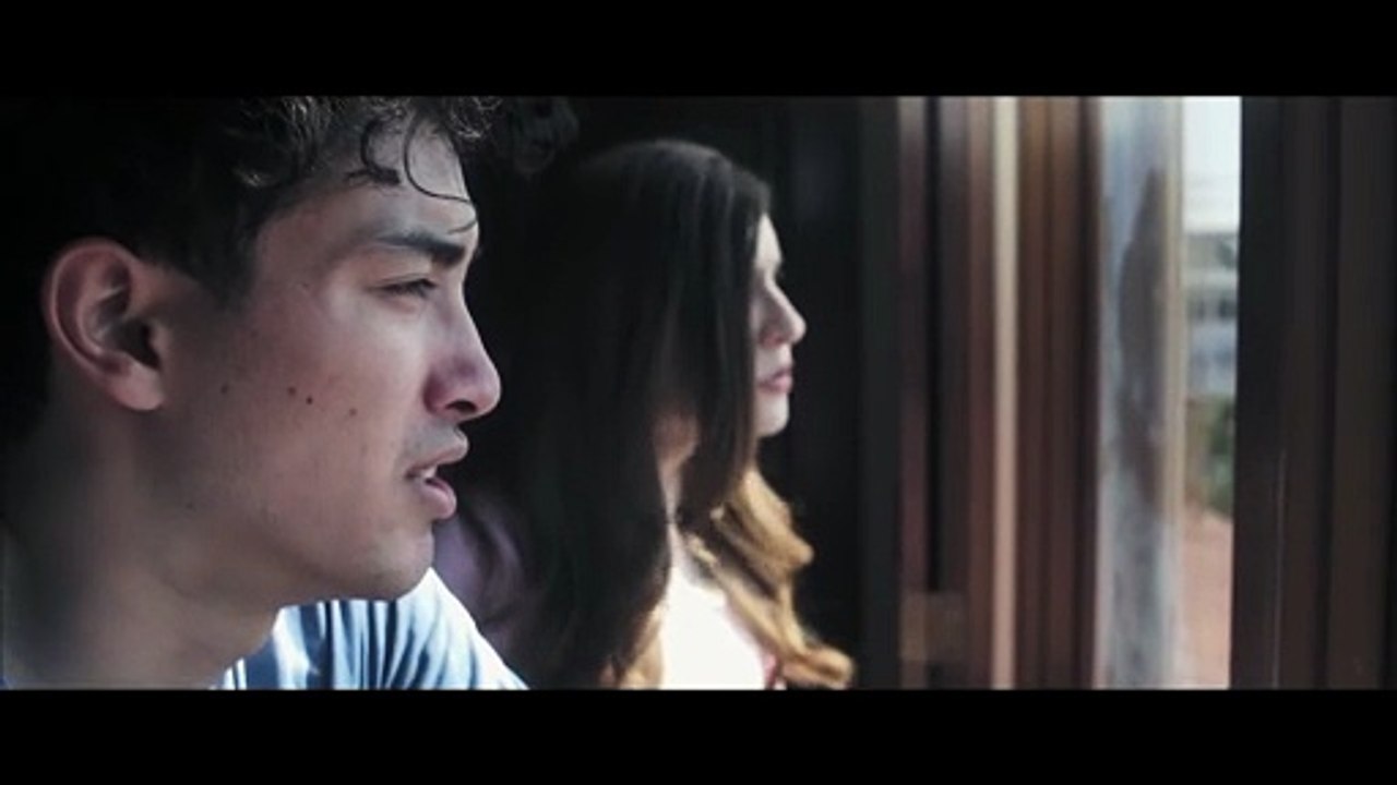 DON'T LOOK AWAY - Horror Short Film