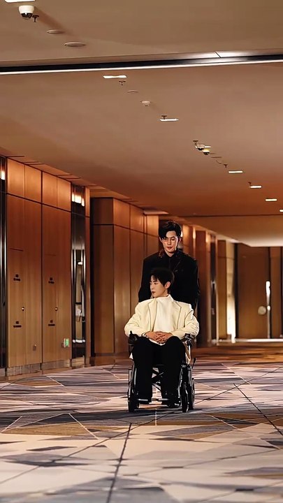 Two Broke Writers vs the Orignial Heroine Full Movie