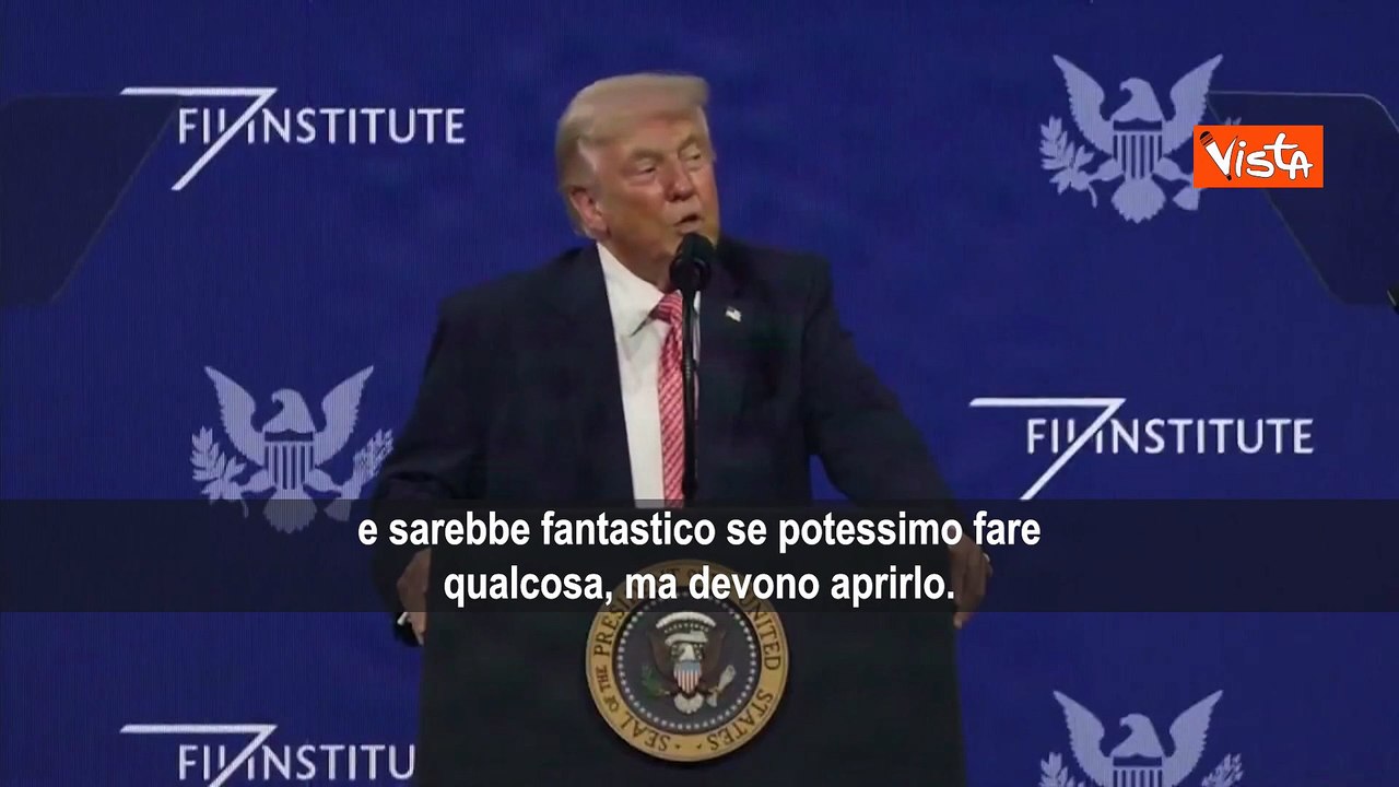 Finta gaffe di Trump: Devono riaprire lo Stretto di Trump... Volevo dire Hormuz