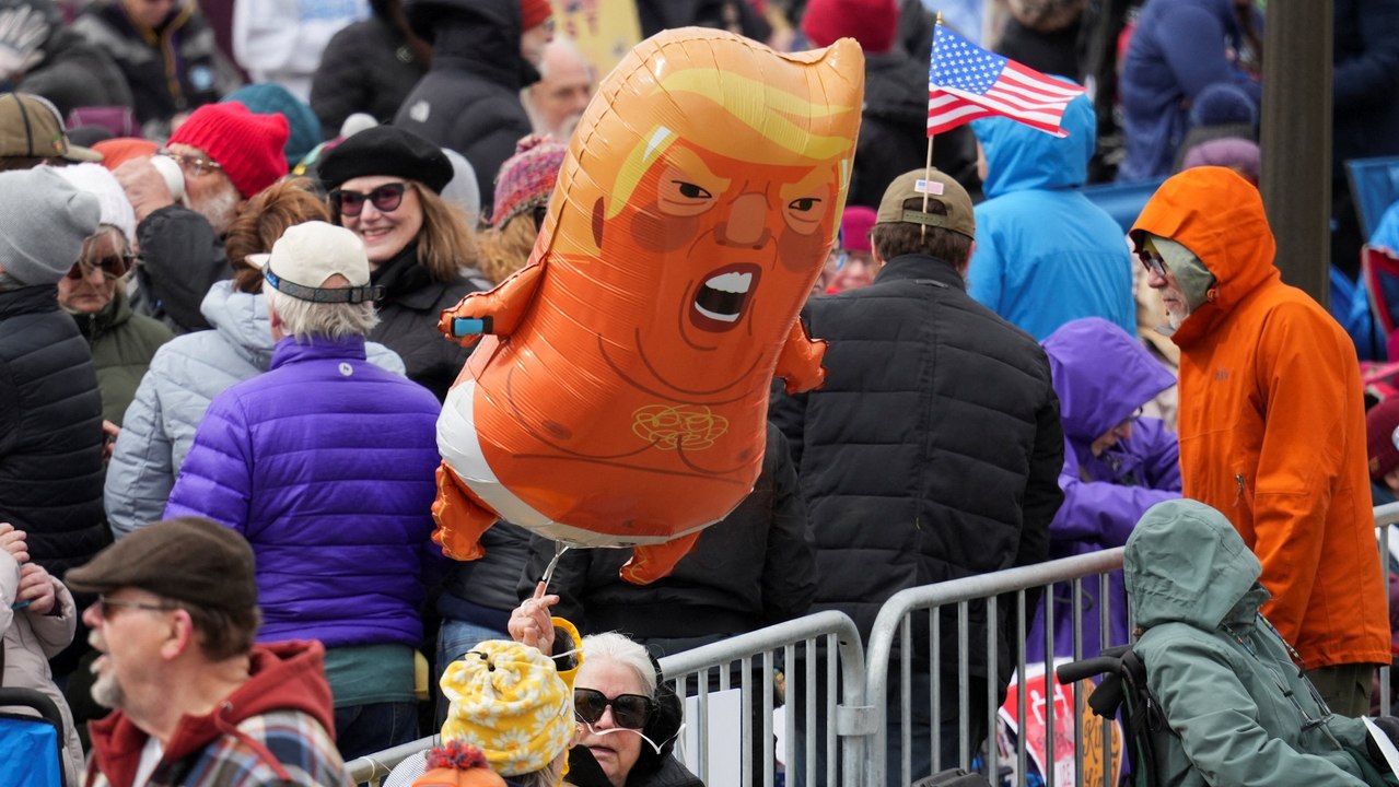 Cientos de miles de estadounidenses marchan contra Trump en las protestas ‘No Kings'