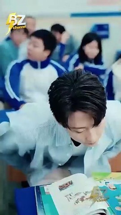 De hijo abandonado a rey del bajo mundo (Doblado) Completa en Español