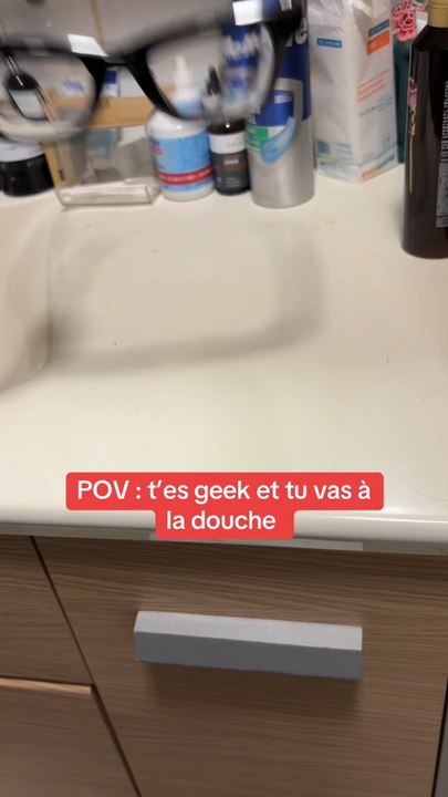 Quand un geek va à la douche… parce que ça se d...