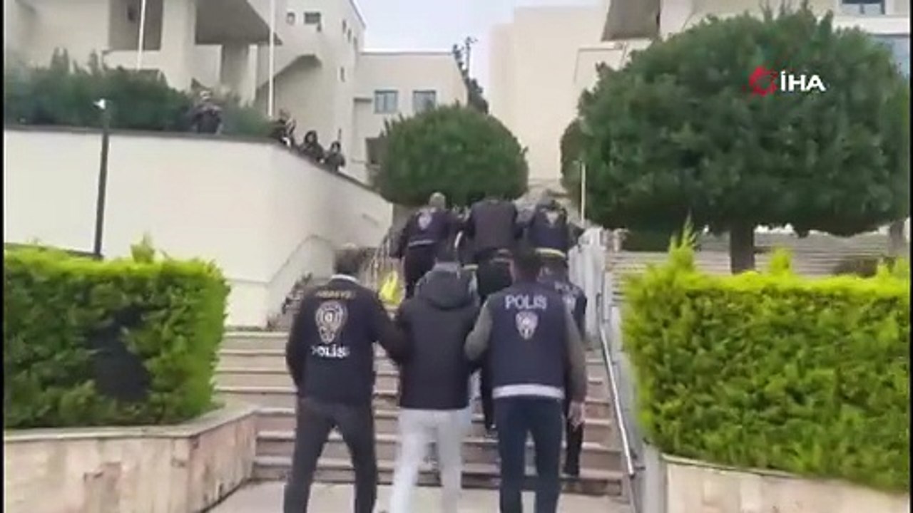Turistleri hedef alan dolandırıcılık şüphelileri adliyeye sevk edildi