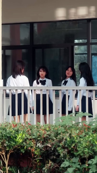 Si Pintar Dan Si Bodoh Bertukar | Smart And Dumb Got Switched | Drama Pendek China | CDrama Daily | SUB INDO