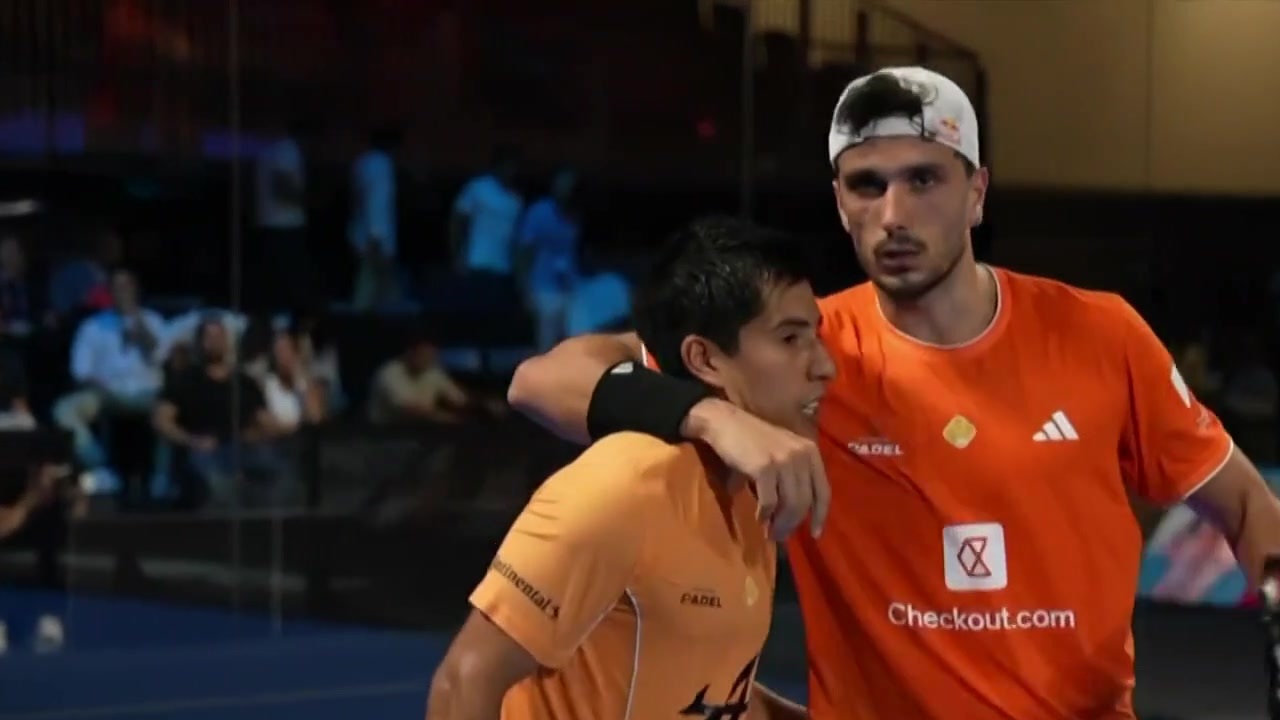 بطولة ميامي بريميير بادل: الثنائي المكوّن من غالان وتشينغوتو يتأهل إلى النهائي