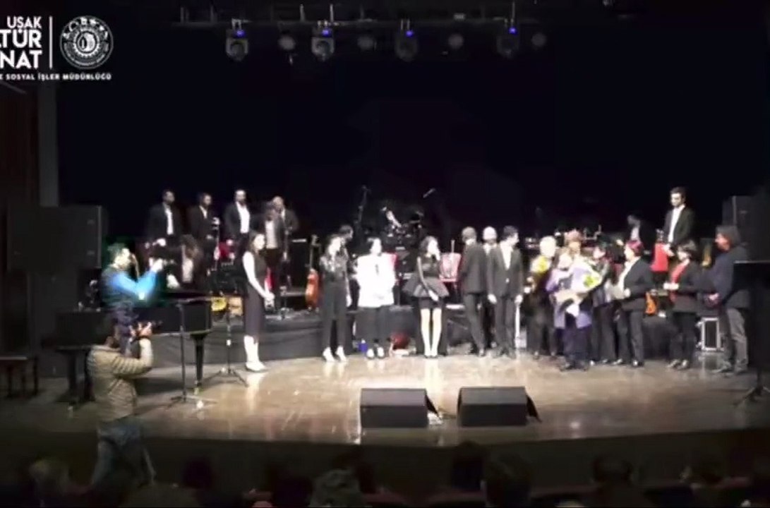 Rezaletin ucu başörtülülerden nefret eden Türkan Saylan'a uzandı: Çağdaş yaşama göre yetiştirdiler, başkanın metresi oldu