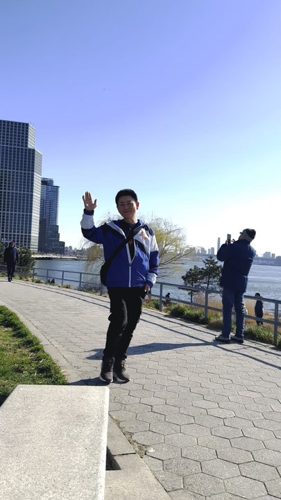 Nelson Wang spent a pleasant Sunday afternoon at South Park of Hurter's Point in Long Island City. March 29th, 2026