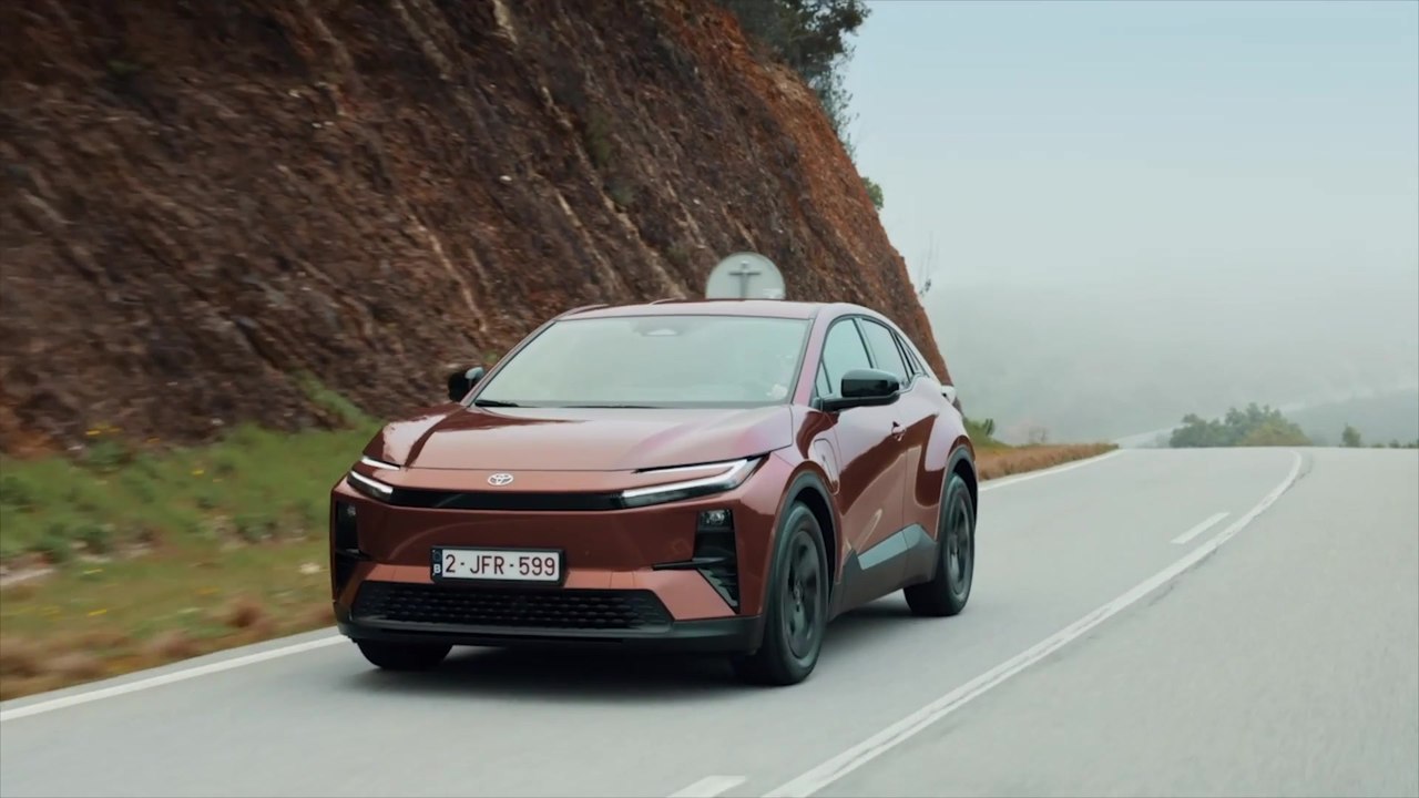 Der neue Toyota C-HR+ - Power und Performance