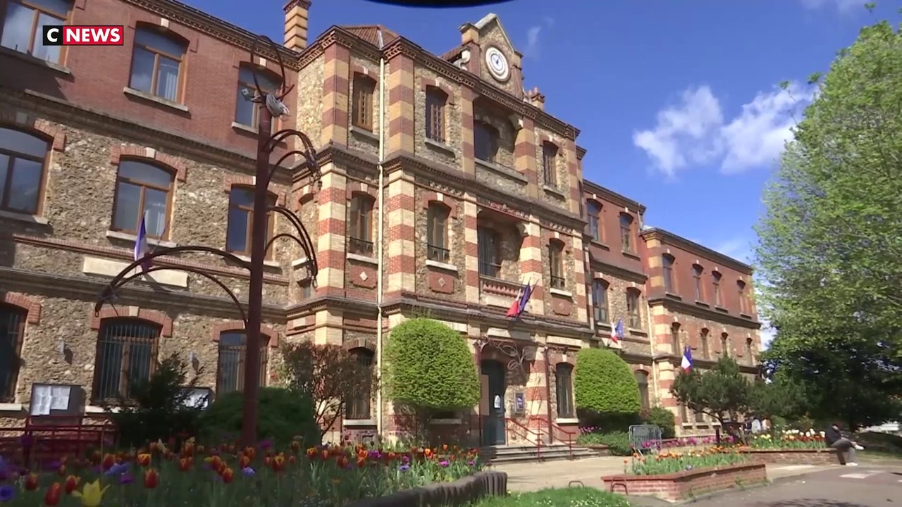 «Je n'ai jamais vu Fresnes comme ça» : L'incompréhension des habitants après le saccage de la mairie