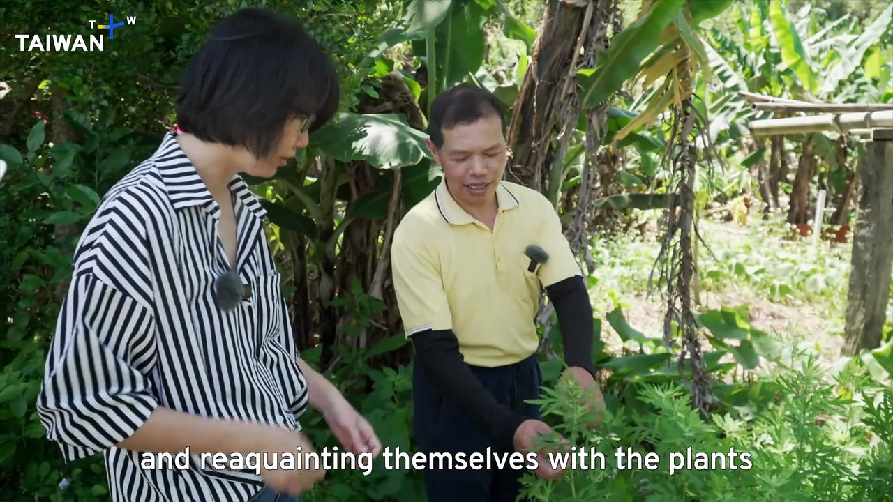 Young Returnees Are Saving Hakka Culture With a Cookie Box