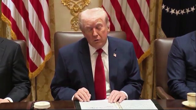 Trump asegura que Irán dejará pasar 20 grandes petroleros por el estrecho de Ormuz