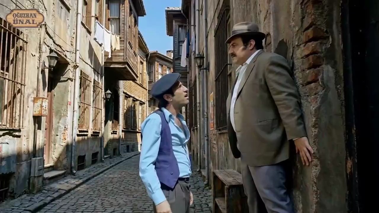 Sakar Şakir, Gardırop Fuat'ı Madara Ediyor