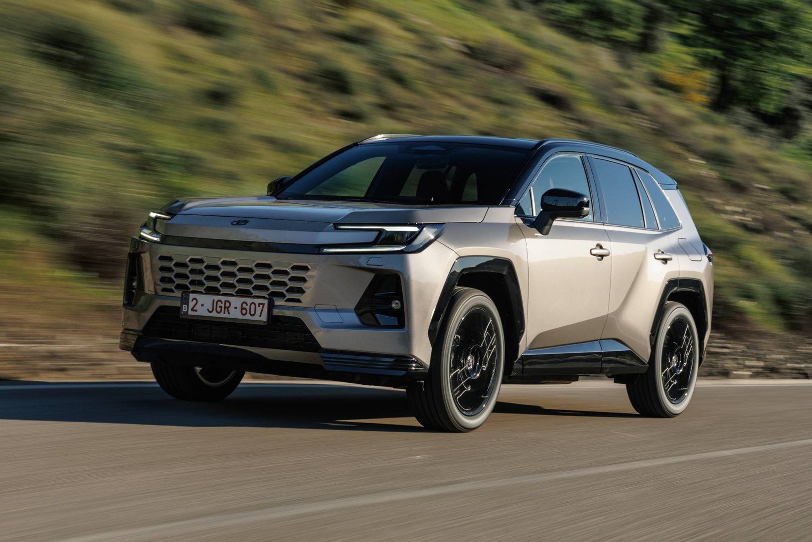 Toyota RAV4 (2026): se llama como siempre, pero es nuevo por completo