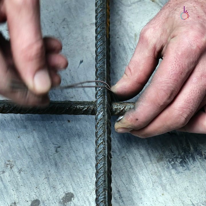 Securing the structure with this rebar hack 🔨✔️