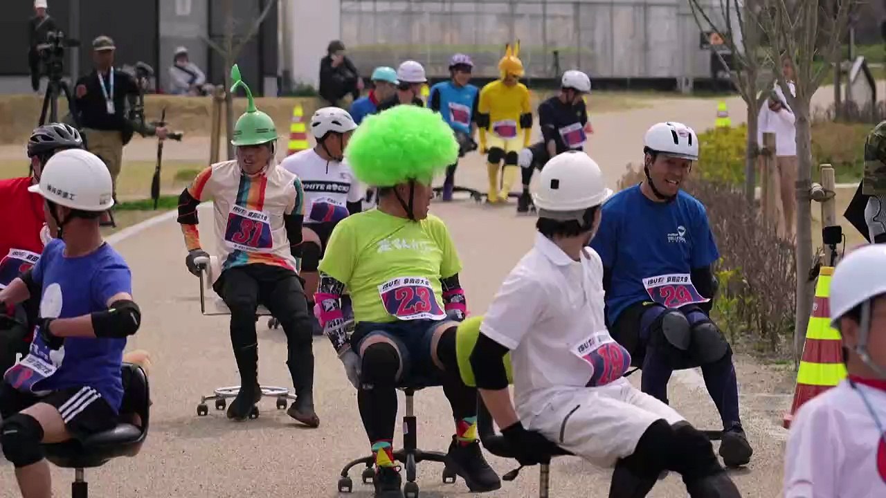 Teams race for rice in Japan's office-chair endurance contestDesk job turned race: Japan’s chair contest rolls on