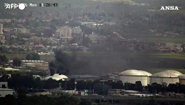 Colpita una raffineria ad Haifa dai detriti di un missile intercettato da Israele
