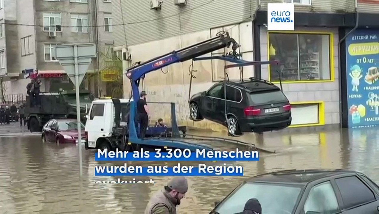 'Wie ein Tsunami' - Schwere Überschwemmungen im russischen Nordkaukasus